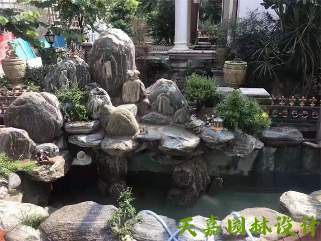 柳州小型庭院假山鱼池